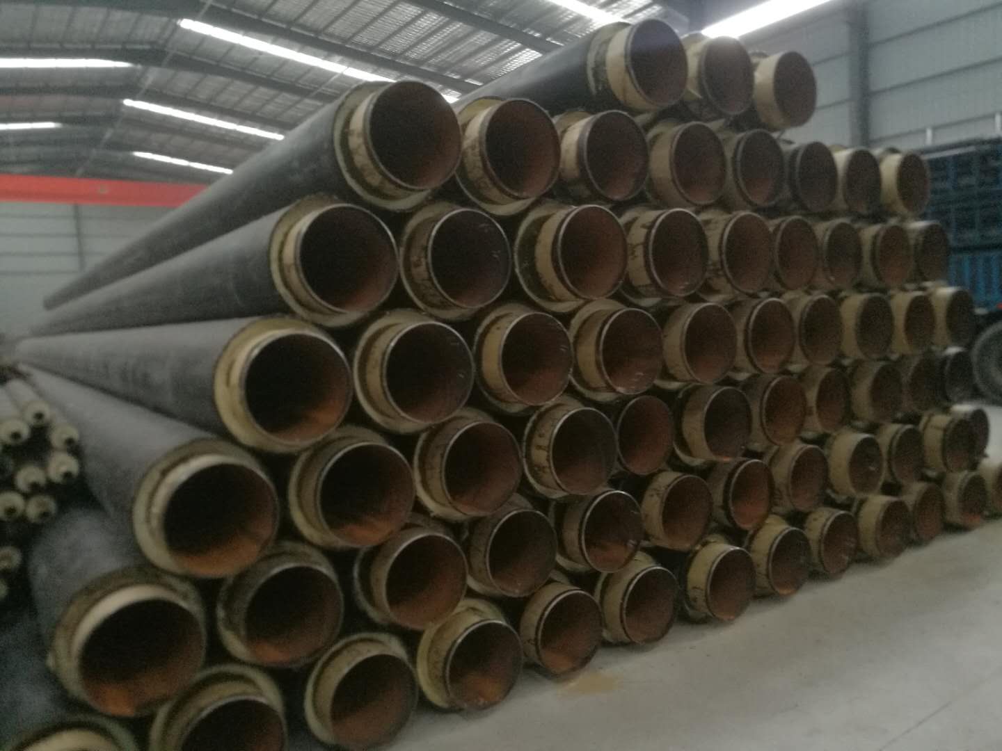 聚氨酯发泡直埋保温管生产厂家